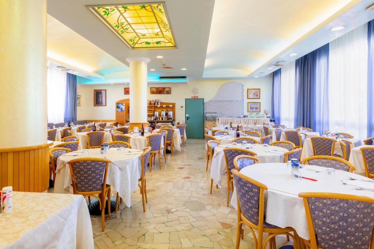 Hotel Harry'S Lido di Jesolo Esterno foto